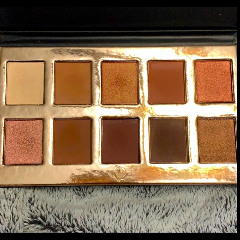 Crown Pro Fuego Eyeshadow